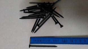 4,2x70 fa csavar